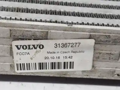 Автозапчастина б/у інтеркулер для volvo v40 cross country 2.0 d посилання на oem iam 31367277