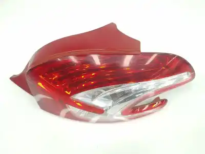 Автозапчастина б/у правий ліхтар для peugeot 208 ii (ub_, up_, uw_, uj_) 1.6 hdi 90 (ub9hpa) посилання на oem iam 9672628380