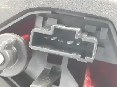 Автозапчастина б/у правий ліхтар для peugeot 208 ii (ub_, up_, uw_, uj_) 1.6 hdi 90 (ub9hpa) посилання на oem iam 9672628380  9672628380