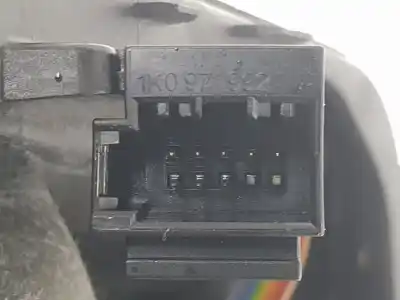 Pezzo di ricambio per auto di seconda mano pomello della leva del cambio per volkswagen troc 1.5 16v tsi act riferimenti oem iam 2ga713123f