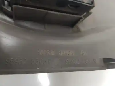 Pièce détachée automobile d'occasion LUMIÈRE INTÉRIEURE pour RENAULT MASTER III FURGONETA (FV)  Références OEM IAM 969825365R  969828546R
