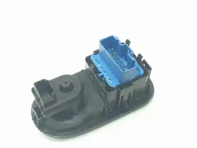 Pièce détachée automobile d'occasion commande de lève vitre avant gauche pour renault master iii furgoneta (fv) 2.3 dci 145 fwd (fv0e fv0f fv0h fv02 fv0m fv0s.... références oem iam 8200108269  8200108269