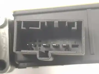 Автозапчастина б/у двигатель заднього правого скла для volkswagen tiguan (ad1, ax1) 2.0 tdi посилання на oem iam 0130822724  5q0959408e