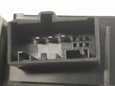 Автозапчастина б/у двиг скла задне ліво для volkswagen tiguan (ad1, ax1) 2.0 tdi посилання на oem iam 0130822725  5q0959407e