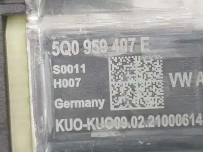 Автозапчастина б/у двиг скла задне ліво для volkswagen tiguan (ad1, ax1) 2.0 tdi посилання на oem iam 0130822725  5q0959407e