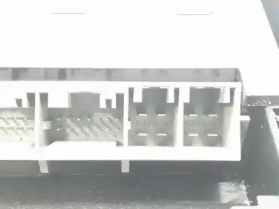 Автозапчасти б/у внутренний свет за bmw x5 (e70) 3.0 turbodiesel ссылки oem iam 61319225913  61319225951