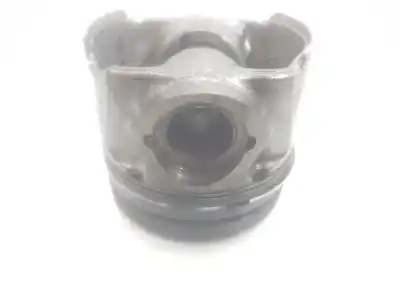 Second-hand car spare part piston for hyundai i30 1.6 crdi 90 classic oem iam references e6b  234102a967