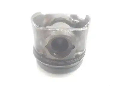 Second-hand car spare part piston for hyundai i30 1.6 crdi 90 classic oem iam references e6b  234102a967