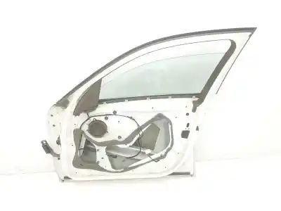 Recambio de automóvil de segunda mano de puerta delantera derecha para bmw serie 1 lim. 2.0 turbodiesel referencias oem iam 41009628760 41009628760 color blanco alpin 300 