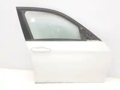 Recambio de automóvil de segunda mano de puerta delantera derecha para bmw serie 1 lim. 2.0 turbodiesel referencias oem iam 41009628760 41009628760 color blanco alpin 300 