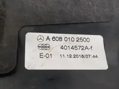 Автозапчастина б/у крішка двигуна для clase m clase a 1.5 cdi посилання на oem iam a6080102500  a6080102500