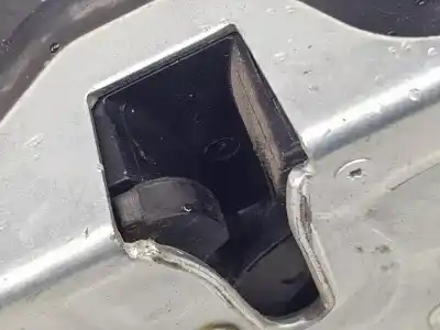 Second-hand car spare part rear left door lock for bmw 3 (e46) 320 d oem iam references 7011245  51227011245