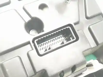 Peça sobressalente para automóvel em segunda mão quadrante por renault trafic combi 1.6 dci d energy referências oem iam vpfrrf10849sf  248106465r