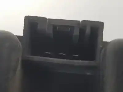 Peça sobressalente para automóvel em segunda mão farolim interior traseiro esquerdo por bmw 3 (e46) 320 d referências oem iam 8364923  63218364923