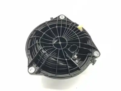 Peça sobressalente para automóvel em segunda mão puxador exterior de mala por volkswagen troc 1.5 16v tsi act referências oem iam 5g6827469