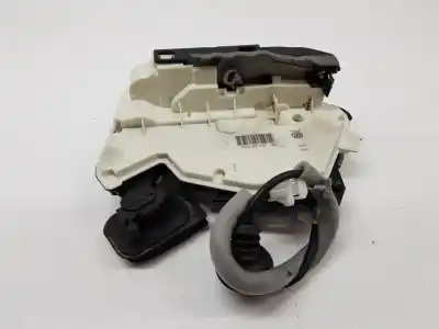 Автозапчастина б/у замок дверей заднього лівого для skoda rapid 1.2 tsi посилання на oem iam 5e0839015a  5ta839015q