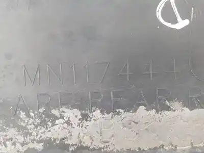 Автозапчастина б/у праве задне крило для mitsubishi l 200 (ka0/kb0) 2.5 di-d cat посилання на oem iam mn117444