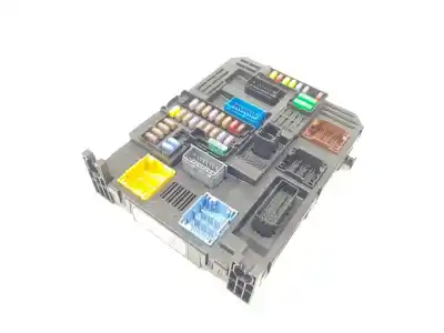 Pezzo di ricambio per auto di seconda mano scatola relè/fusibili per citroen jumpy combi 1.6 blue-hdi fap riferimenti oem iam 9822745880  1617016180
