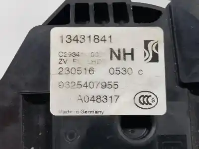 Автозапчастина б/у замок передніх дверей лівий для opel corsa d (s07) 1.4 (l08 l68) посилання на oem iam 13431841  13431841