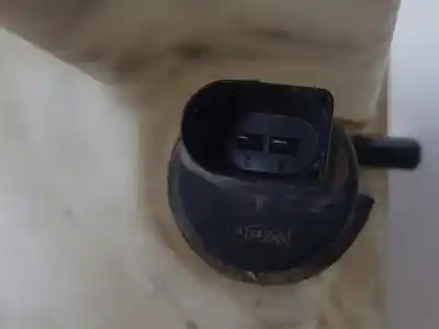 Second-hand car spare part windscreen washer bottle for bmw 3 compact (e46) 318 ti oem iam references 61687010988  7010988