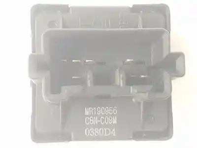 Second-hand car spare part rearview side mirror switch for mitsubishi montero (v60/v70) 3.2 di-d avance oem iam references mr190956