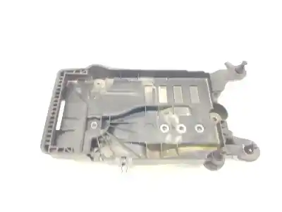 Second-hand car spare part medium for seat arona 1.0 tsi oem iam references 2q0915331  2q0915331