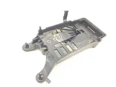 Second-hand car spare part medium for seat arona 1.0 tsi oem iam references 2q0915331  2q0915331
