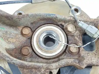Second-hand car spare part front right knuckle for nissan navara pick-up (d40m) 2.5 dci diesel cat oem iam references 40014eb000  40014eb000