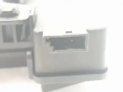 Second-hand car spare part trunk lock for bmw 3 (e46) 320 d oem iam references 8196401  51248196401