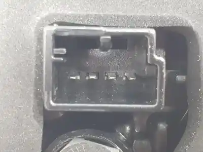 Автозапчастина б/у внутрішній правий завод для audi a4 avant 3.0 v6 24v tdi посилання на oem iam 8w9945076  8w9945076