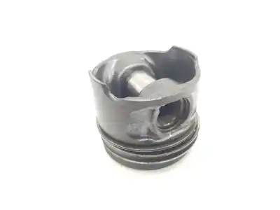Second-hand car spare part piston for dacia duster (hs_) 1.5 dci (hsaj) oem iam references 7657hx  120a11104r