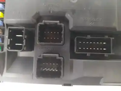 Second-hand car spare part fuse box unit for citroen c3 picasso (sh_) 1.6 hdi 90 oem iam references 9666952380  6580ye