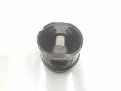 Second-hand car spare part piston for bmw 3 touring (e46) 320 d oem iam references 2247502  2247502