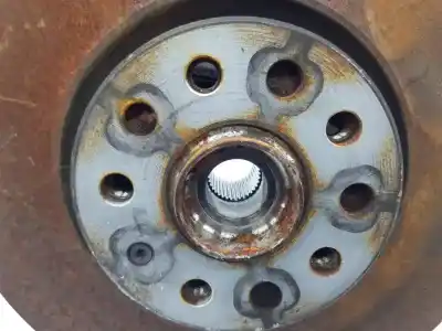 Second-hand car spare part front left knuckle for volkswagen passat variant (cb5) executive 150 cv / 110 kw oem iam references 5q0407253c  5q0407253c Second-hand car spare part front left knuckle for volkswagen passat variant (cb5) executive 150 cv / 110 kw oem iam references 5q0407253c  5q0407253c