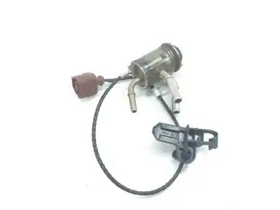 İkinci el araba yedek parçası ENJEKTÖR için VOLKSWAGEN PASSAT VARIANT  OEM IAM referansları 05L131113M  05L131113J