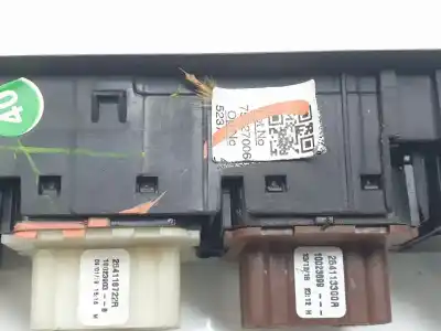 Second-hand car spare part left front power window switch for renault captur i (j5_, h5_) 0.9 tce 90 oem iam references 254113300r  254113300r
