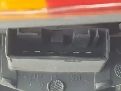 Second-hand car spare part right tailgate light for bmw 3 (e46) 320 d oem iam references 8364922  8364922