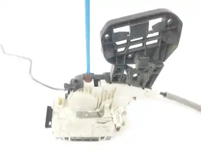 Pezzo di ricambio per auto di seconda mano serratura porta anteriore destra per mercedesbenz clase a bm 176 a 180 cdi blueefficiency 176.012 riferimenti oem iam a1667200435  a1667200435