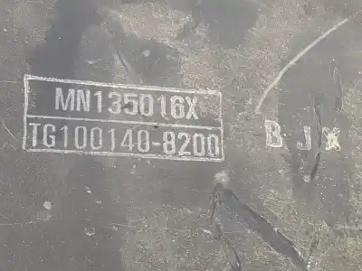 Автозапчастина б/у повітряний фільтр для mitsubishi l 200 (ka0/kb0) 2.5 di-d cat посилання на oem iam mn135016x  mn171541