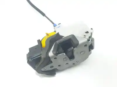 Second-hand car spare part left front door lock for opel mokka / mokka x (j13) 1.6 cdti 4x4 (_76) oem iam references 13579522  13579522