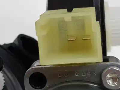 Tweedehands auto-onderdeel raammotor rechts voor voor volkswagen troc 2.0 tdi oem iam-referenties 5q0959801a