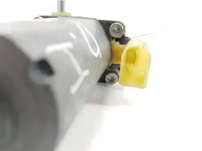 Second-hand car spare part left front window motor for bmw 3 coupé (e46) 320 cd oem iam references 67628362064  8362064