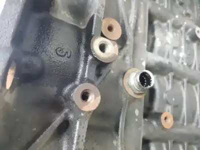 Автозапчастина б/у блокувати для audi a4 b6 (8e2) 1.9 tdi посилання на oem iam 038103101ab  038103101ab