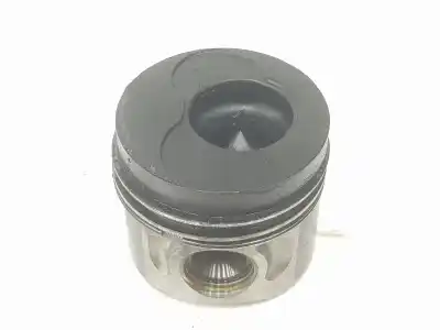 Second-hand car spare part piston for audi a4 b6 (8e2) 1.9 tdi oem iam references 038107065gm