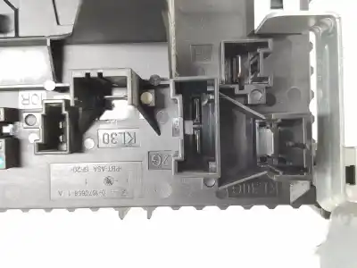 Second-hand car spare part fuse box unit for mercedes-benz clase c (w204) c 200 cdi (204.001) oem iam references a2049001002  a2049001002