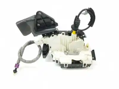 Second-hand car spare part left front door lock for clase m clase c berlina 2.1 cdi oem iam references a2047201535