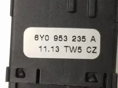 Автозапчастина б/у УВАГА для VOLKSWAGEN T5 TRANSPORTER (7E)  Посилання на OEM IAM 6Y0953235A  6Y0953235A