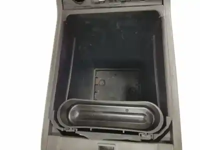 Pezzo di ricambio per auto di seconda mano bracciolo centrale per clase c clase m 3.2 v6 18v riferimenti oem iam a1636830154  a1636830275