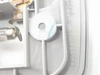 Автозапчастина б/у внутрішне світло для mitsubishi l 200 2.5 di-d посилання на oem iam 8401a135zz  8401a135hb