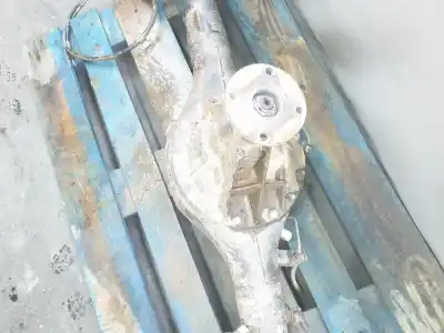 Автозапчастина б/у задня вісь для mitsubishi l 200 2.5 di-d посилання на oem iam mr483358  3711a177